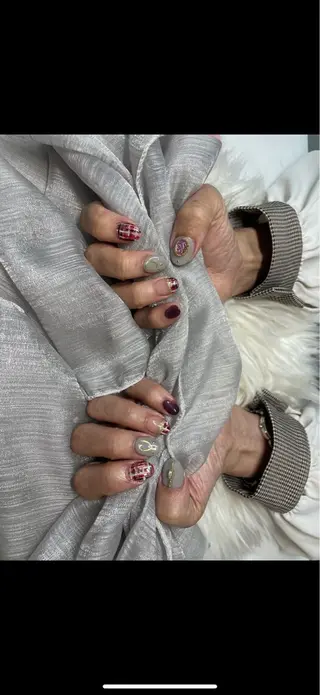 ネイル &Me さらのネイルデザイン