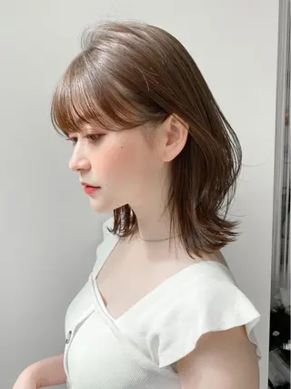ミディアム Agnos青山所属・鈴木 里奈のヘアスタイル