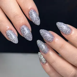 ネイル kiki nailsalon所属・すいか 🍉のネイルデザイン