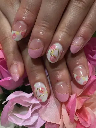 ネイル Sympa 𝓜iwako🐰ᩚのネイルデザイン