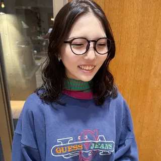 ミディアム パーマ 大橋 芽衣のヘアスタイル