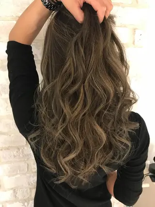 ロング grow恵比寿【グロウ】髪質改善/ハイライト/ブリーチ/レイヤーカット所属・奥野 貴史　代表　レイヤーのヘアスタイル