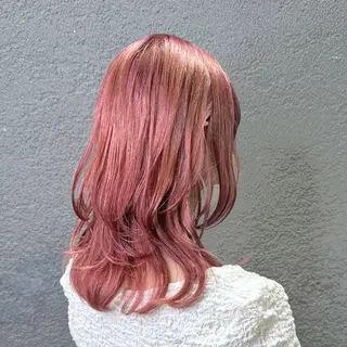 ミディアム LOVERIA KURUME所属・村上 佳織のヘアスタイル