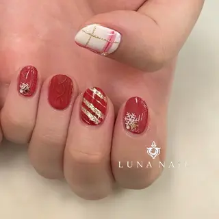 ネイル アトリエ　ミモザ所属・いまむら あかりのネイルデザイン