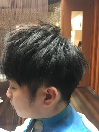 ショート AKALA HAIR 〜kaui〜所属・向井 優汰のヘアスタイル