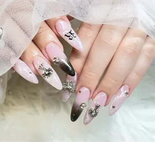 ネイル ビューティーサロン プラータ　サナのネイルデザイン