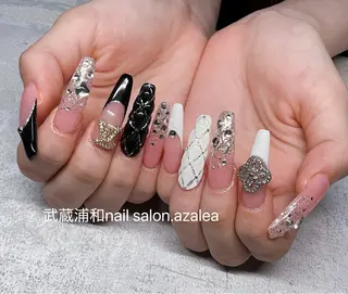 ネイル R inのネイルデザイン