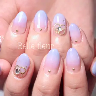 ミディアム ネイル Belle fleurのネイルデザイン
