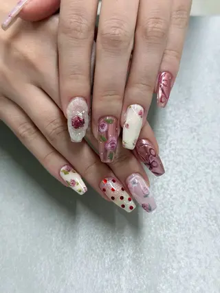 ネイル Eluna【新宿】所属・羽鳥 薫乃のネイルデザイン