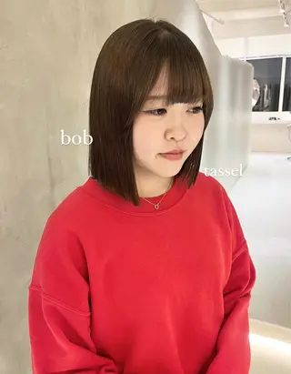 ミディアム カラー effect横浜所属・切りっぱなしボブ/ 艶カラー/綾莉のヘアスタイル