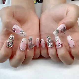 ネイル 💎🐰 saki. m 🐰💎のネイルデザイン