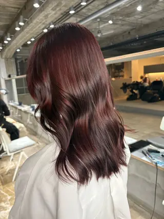 セミロング 玉置 七海のヘアスタイル
