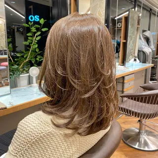 ミディアム レイヤー/グレージュ メンズパーマのヘアスタイル