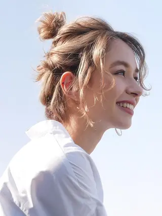 ミディアム 岡本 尚晃のヘアスタイル