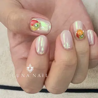 ネイル アトリエ　ミモザ所属・いまむら あかりのネイルデザイン