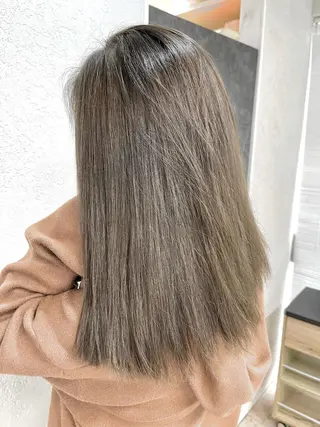 ロング カラー 🔥ブリーチカラー 槙川のヘアスタイル