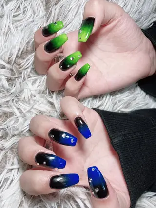 ミディアム ネイル ✴︎ Delightのネイルデザイン