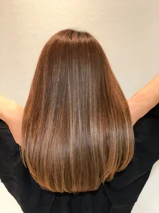 セミロング カラー 島袋 太樹のヘアスタイル