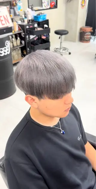 ミディアム メンズ Buzzy 大畠　慎三郎のヘアスタイル