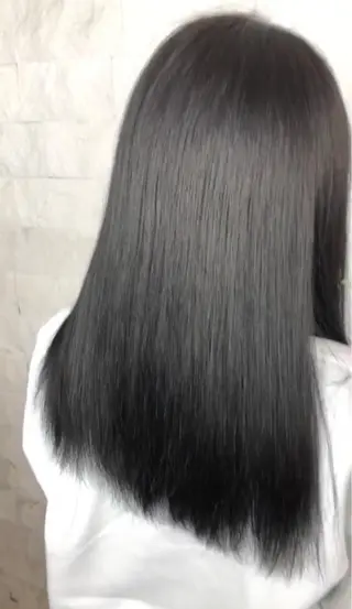 ロング 🌿earth亀有店 【緑髪のノブ】🌿のヘアスタイル