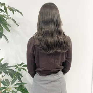 ミディアム オリーブ、カーキ系 No.1シラトリのヘアスタイル