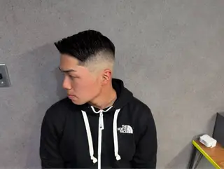 ショート 鶴田 海音のヘアスタイル