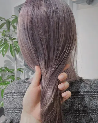 セミロング カラー 佐伯 和佳のヘアスタイル