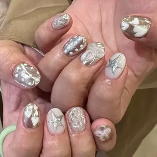 ネイル 👽個性派ネイル🎀 komachiのヘアスタイル