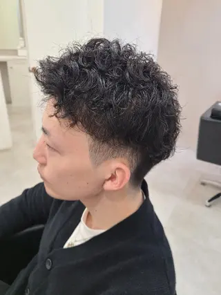 ショート パーマ メンズ 桐島 令奈のヘアスタイル