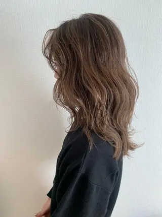 セミロング toki所属・ＳＨＵ ＮＴＡのヘアスタイル