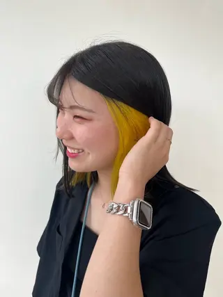 セミロング カラー 犬塚 梨花のヘアスタイル