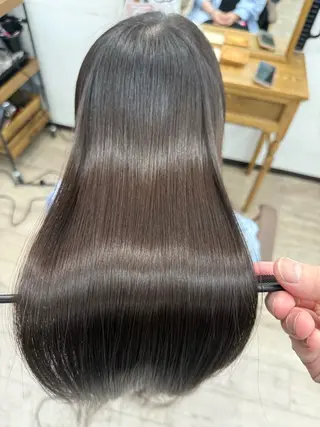 ロング A'SHE横浜所属・髪質改善特化🔥縮毛 、美髪形成のプロ✂️のヘアスタイル