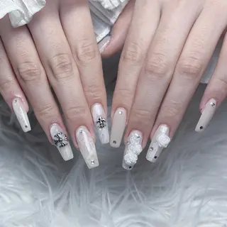 ネイル Yun nail Jihoのネイルデザイン