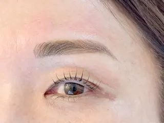 アイブロウ ALBA Hibikiのマツエク・マツパデザイン