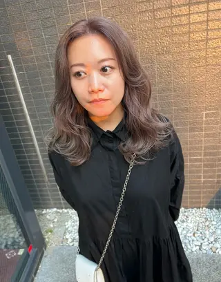 ロング カラー パーマ ヘアアレンジ 髪と音処　マトぺ所属・デザインカラー/ボブ ブリーチカラー/ユリのヘアスタイル