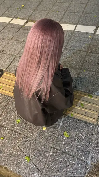 ロング カラー 🍓ハイトーンカラー 🎀nene🍓のヘアスタイル