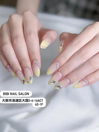 ミディアム Bibi beauty spa Osaka所属・Chann Channのネイルデザイン