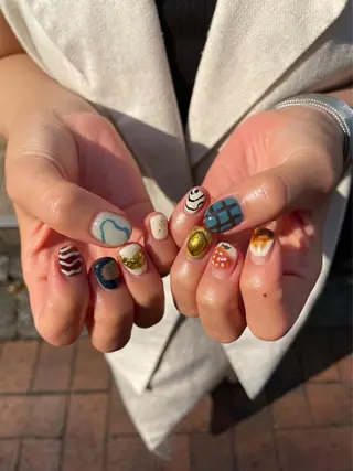 ショート カラー ネイル ハイトーン特化 pepe🎀のヘアスタイル