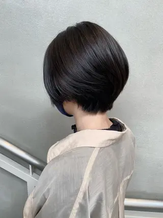 ショート 艶髪　透明感カラー 田中伶奈のヘアスタイル