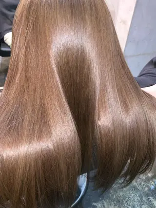 ロング ミルクティーベージュ ブリーチ 店長 清水のヘアスタイル