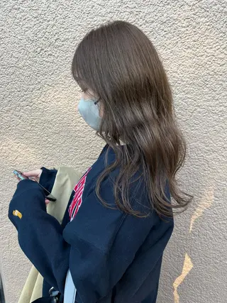 ロング カラー 坂口 愛のヘアスタイル