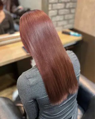 カラー 松井 咲樹のヘアスタイル