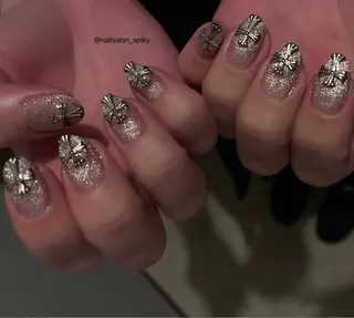 ネイル Spiky とうげ ふうかのネイルデザイン