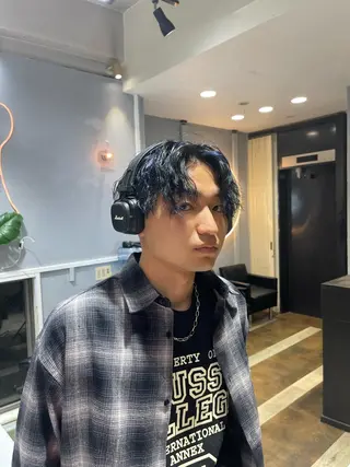 ショート カラー メンズ TATSUブリーチ/ ミルクティーベージュのヘアスタイル