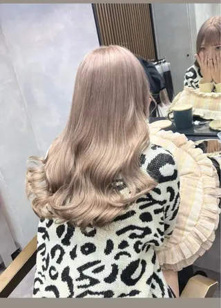 セミロング 濱川響太レディース カットモデルのヘアスタイル