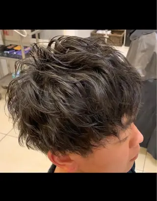 ショート パーマ メンズ 韓国風メンズ/毛流れ ヘアなら須田龍世のヘアスタイル