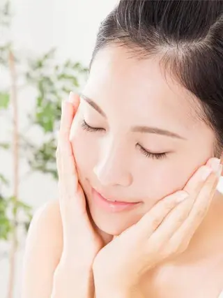 カラー 美容鍼灸サロンLuna所属・美容鍼灸サロン Luna三宮のエステ・リラクイメージ