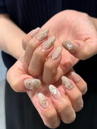 ネイル Rizm secret所属・hitomi ︎✿のネイルデザイン