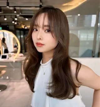 ロング 🎀透明感ブラウ ンshizuka🎀のヘアスタイル