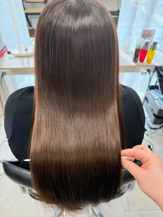 ロング カラー haru 髪質改善サロンのヘアスタイル